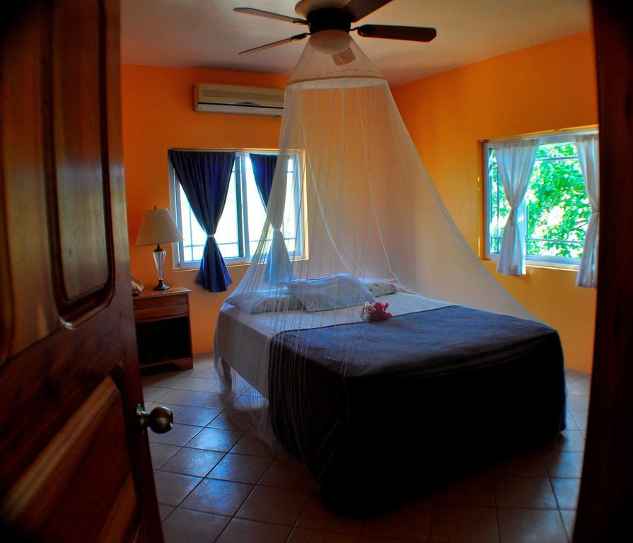 Hotel Jah Freedom à Negril Extérieur photo