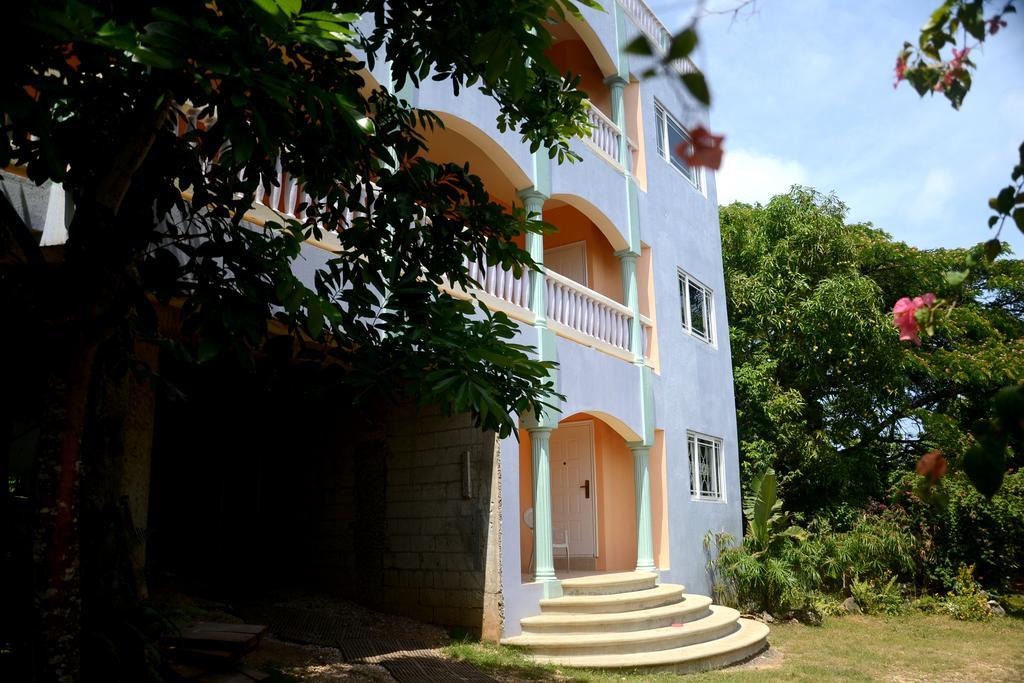 Hotel Jah Freedom à Negril Extérieur photo