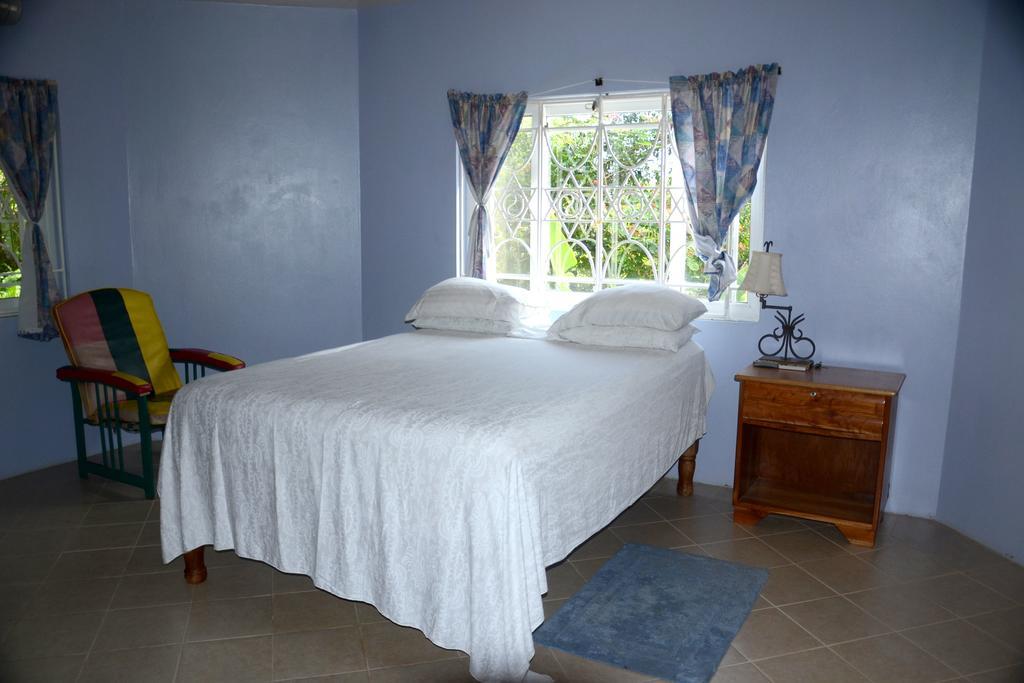 Hotel Jah Freedom à Negril Extérieur photo